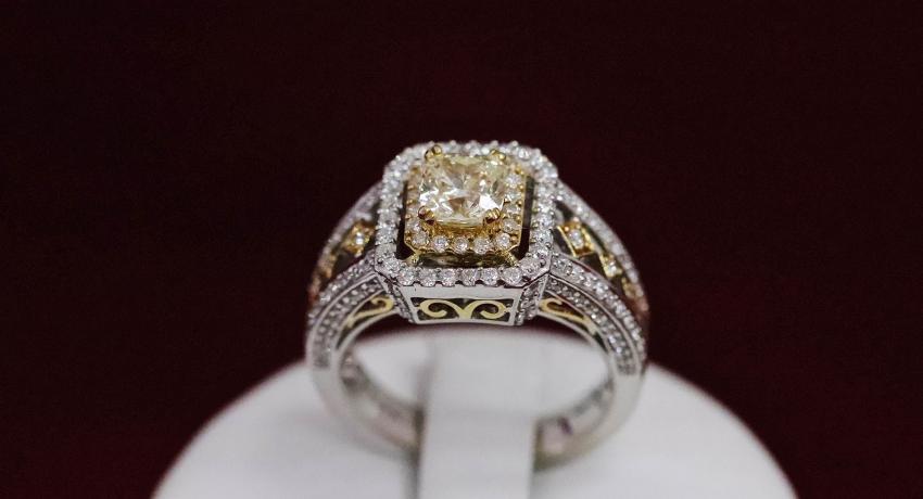 C & R Diamond Jewelers