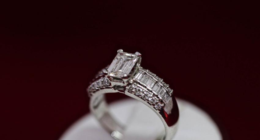 Wedding & Engagement Rings