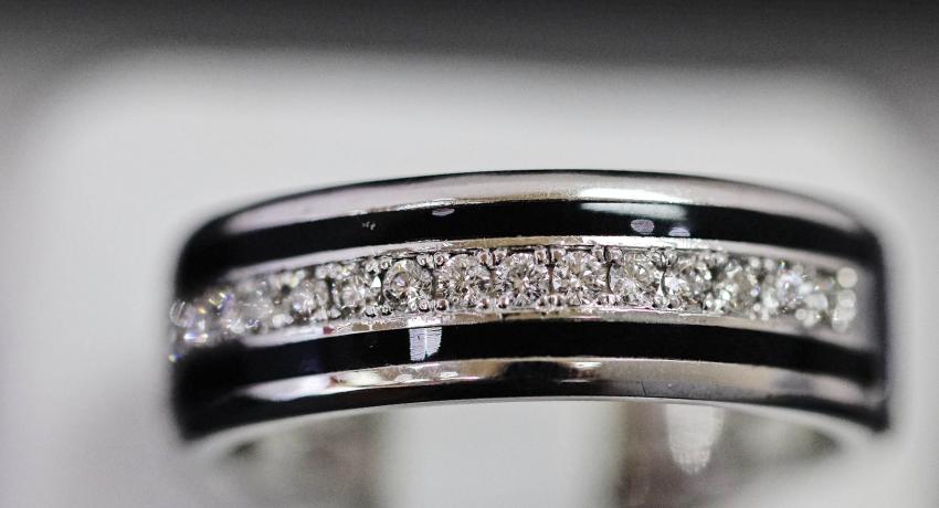 Wedding & Engagement Rings