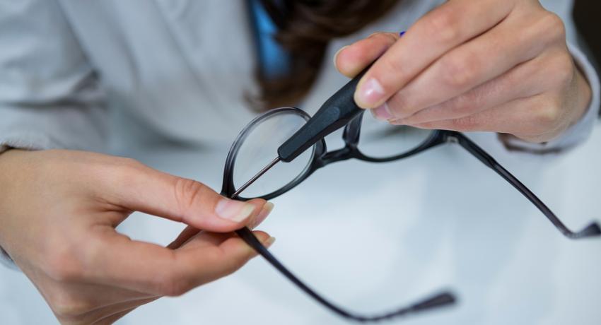 Huntington Beach Eyeglass Repairs